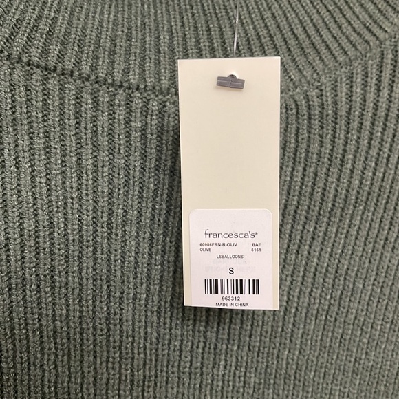 Francesca’s | Cropped green Turtleneck